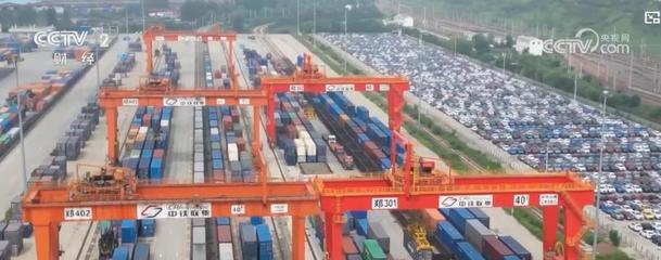 中歐班列助力我國(guó)對(duì)外貿(mào)易穩(wěn)步增長(zhǎng)，打造內(nèi)陸開(kāi)放高地